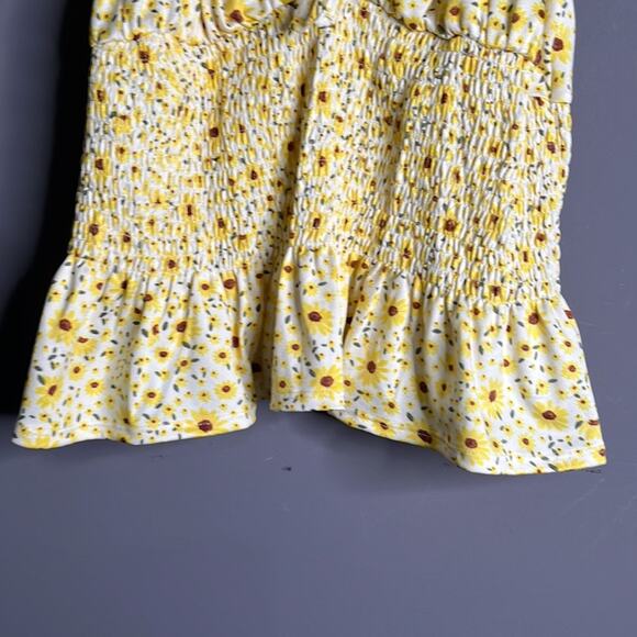 Derek Heart Yellow Sunflower Print Smocked Crop Top Size Medium - Picture 4 of 8